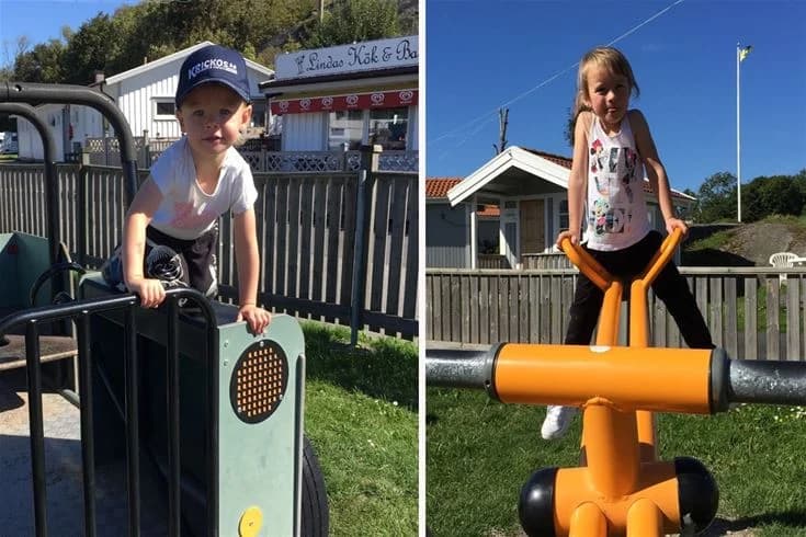 En lekplats på Wiggersviks camping med lekutrustning, där barn leker och har roligt utomhus.