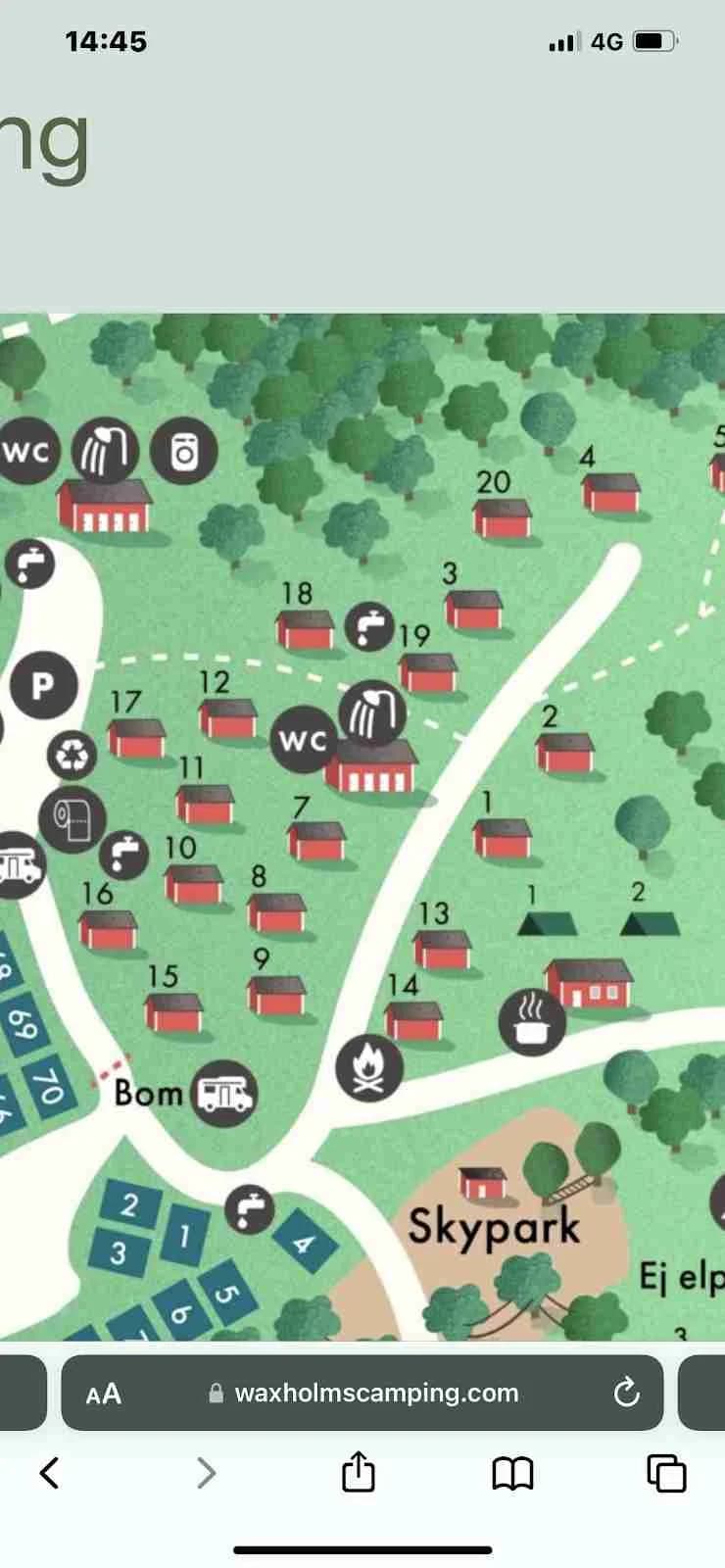 En detaljerad karta som visar Waxholms Campings läge med omgivande vägar och landmärken.