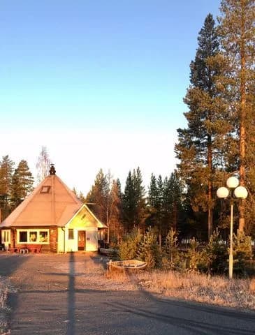 Åk till Åskilje Camping: en fridfull oas för äventyr och avkoppling i hjärtat av naturens skönhet. 🏕️✨