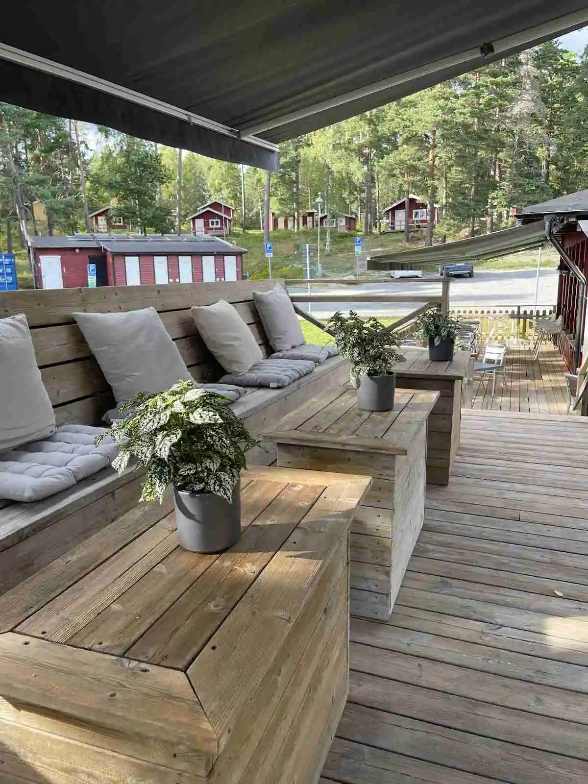 Upplev skärgårdsmagi på Waxholms Camping! Avkoppling och äventyr i naturskön miljö nära Vaxholm och Stockholm.
