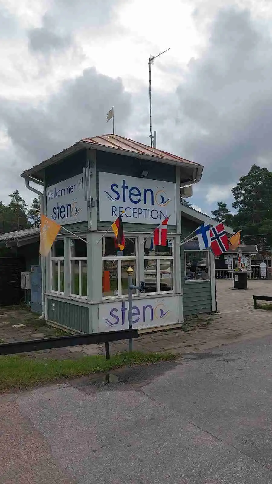 Stenö havsbad & camping: En pärla i Söderhamns skärgård med natur, äventyr och avkoppling för hela familjen.