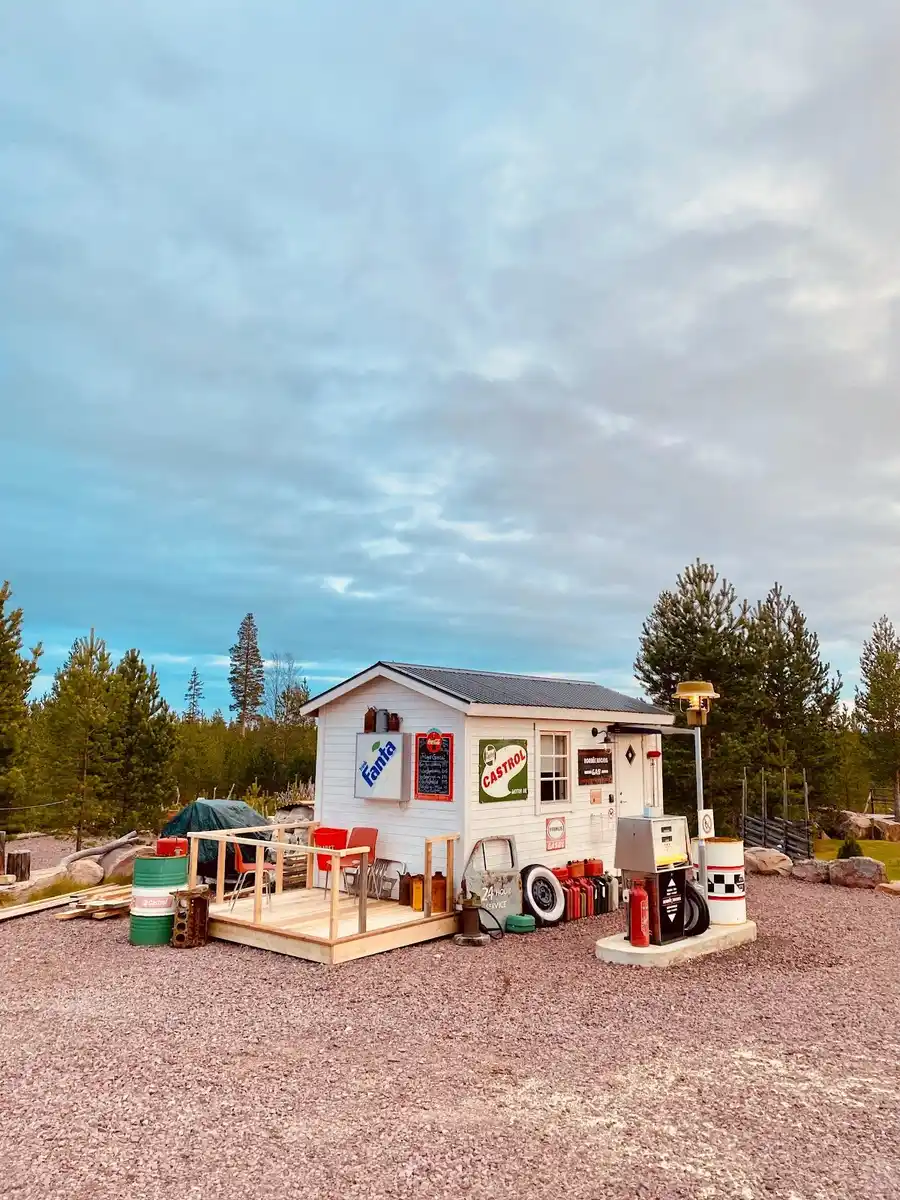 Offroadcamp: Upplev äventyr och stillhet i Sveriges natur med unikt boende och aktiviteter året runt. Upptäck det nu!